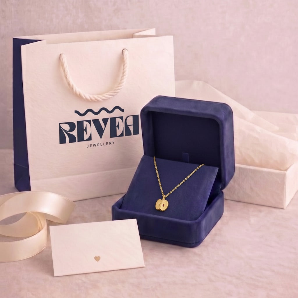 Apple-shaped Pendant Necklace